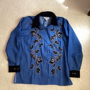 Victor Costa Denim snap front shirt with velvet appliqué size medium